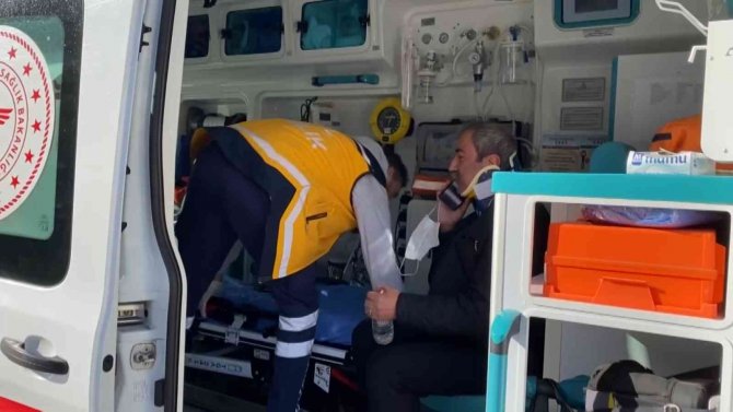 Kadıköy’de Alkollü Sürücü Ortalığı Birbirine Kattı: 1 Yaralı