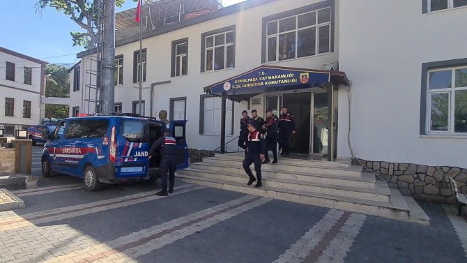 İ̇zmir’deki Çifte Cinayetin Zanlısı Tutuklandı
