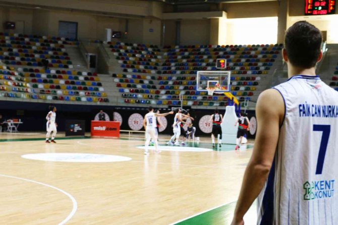 Türkiye Basketbol Ligi: Kocaeli Bşb Kağıtspor: 79 - Bornova Belediyesi Karşıyaka: 71