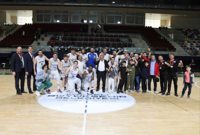 Türkiye Basketbol Ligi: Kocaeli Bşb Kağıtspor: 79 - Bornova Belediyesi Karşıyaka: 71