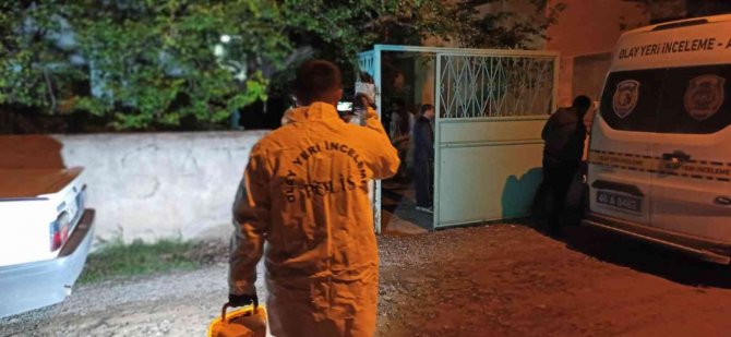 Vatan Partisi İ̇lçe Başkanı Evinde Ölü Bulundu