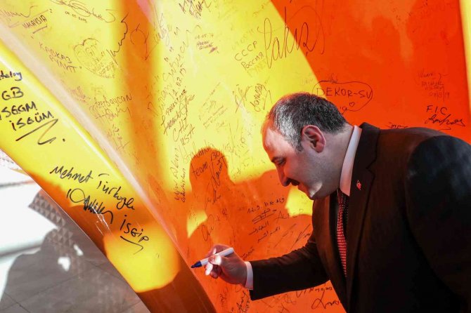 Organize Sanayi Bölgesi’nden Çıkan Firma 112 Ülkeye Su Parkı İhraç Ediyor