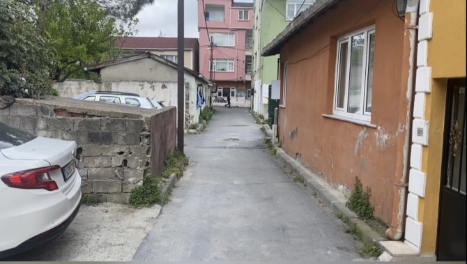 İ̇stanbul’da Elti Dehşeti: Sokak Ortasında Tabancayla Ağzından Vurdu