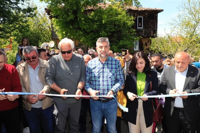 8. Şakayık Şenliği Şile’de Renkli Ve Eğlenceli Anlara Sahne Oldu