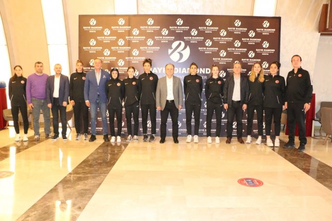 Mehmet Baykan’dan Kadın Taekwondo Milli Takımı Ve Para Taekwondo Milli Takımı’na Ziyaret