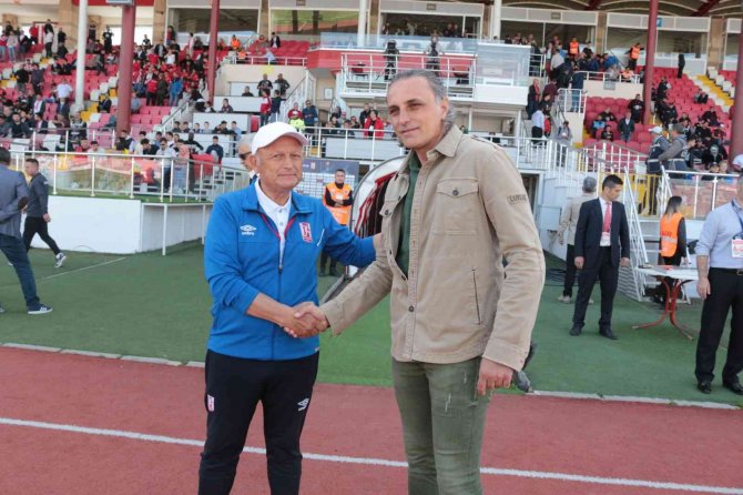 Spor Toto 1. Lig: Balıkesirspor: 1 - Bandırmaspor: 5
