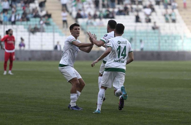 Spor Toto 1. Lig: Bursaspor: 3 - Ümraniyespor: 2