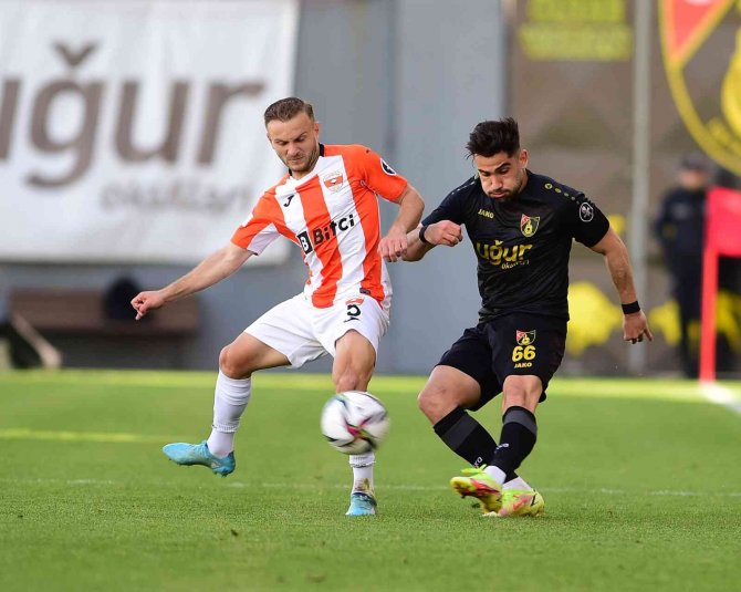 Spor Toto 1. Lig: İ̇stanbulspor: 1 - Adanaspor: 1