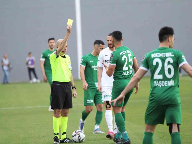 Spor Toto Süper Lig: Altay: 0 - Giresunspor: 1 (İ̇lk Yarı)