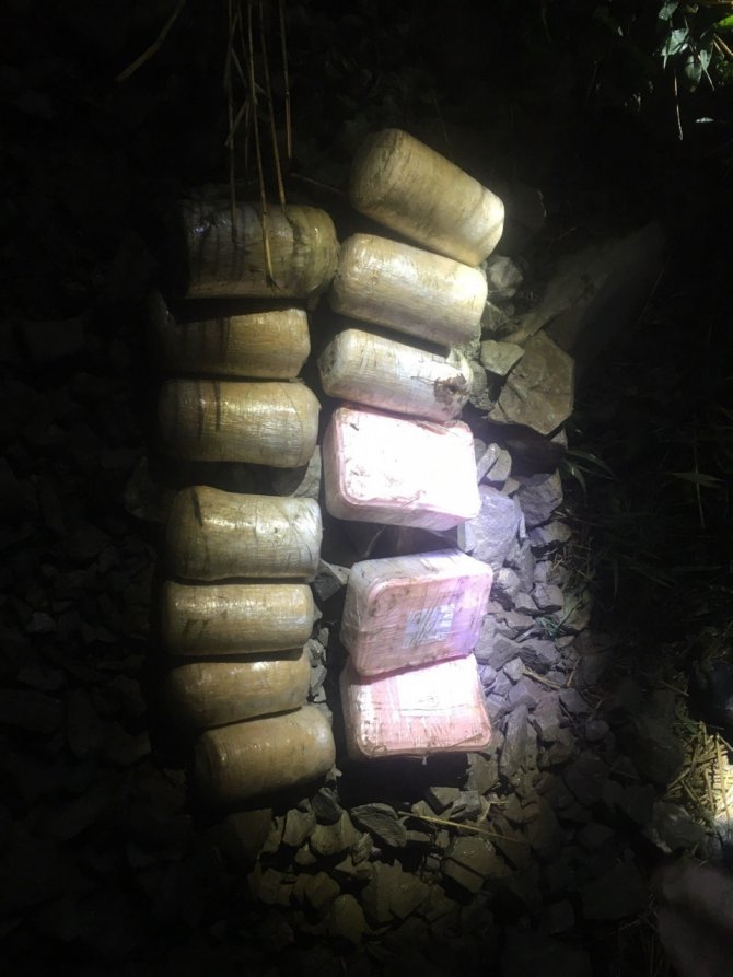 Başkale’de 9 Kilo Uyuşturucu Ele Geçirildi