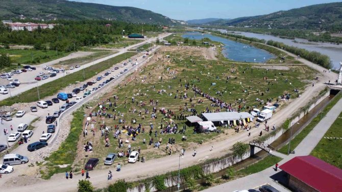 Çaycumalılar Uçurtma Şenliği’nde Buluştu