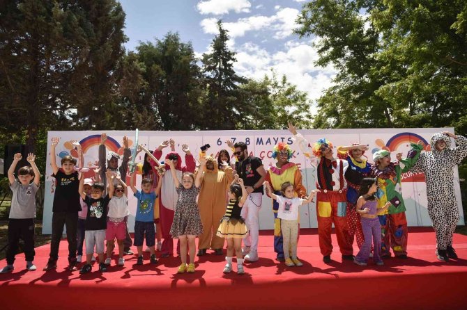 Adana Çocuk Festivali Yapıldı