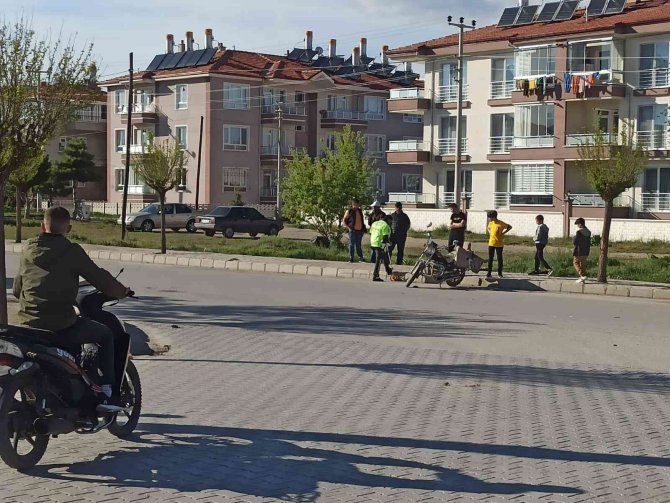 İ̇ki Motosiklet Kafa Kafaya Çarpıştı: 2 Yaralı