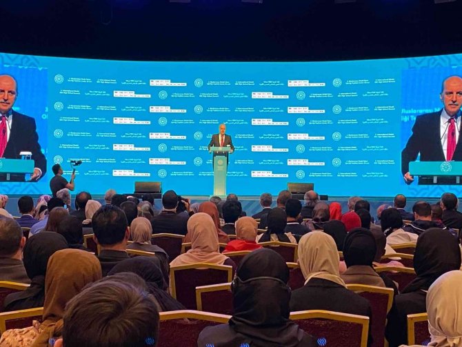 Ak Parti Genel Başkanvekili Kurtulmuş: "Göçmen Meselesini Çözeceğiz"
