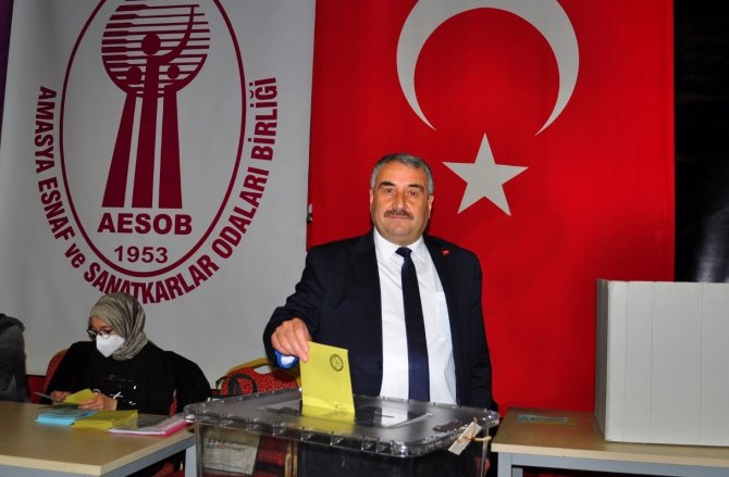 Amasya Esnaf Ve Sanatkarlar Odasında Başkan İ̇sa Köse Güven Tazeledi