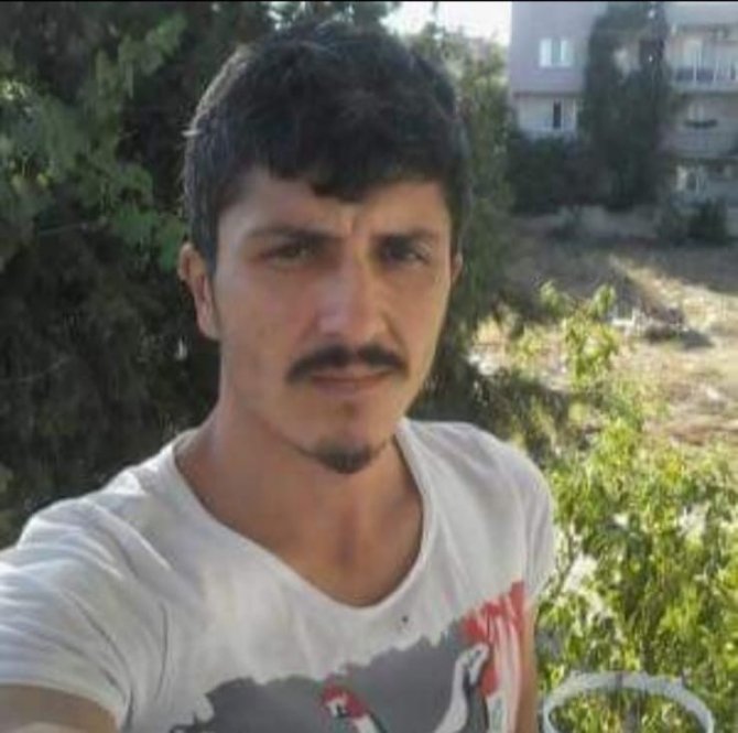 Feci Kazada Ağır Yaralanan Genç Kurtarılamadı