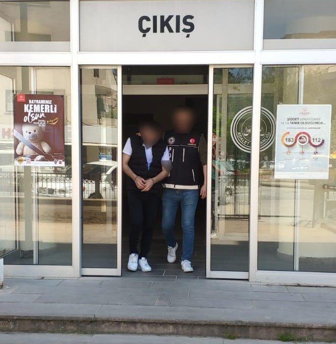 Kuşadası’nda 1 Kilogram Uyuşturucu Ele Geçirildi