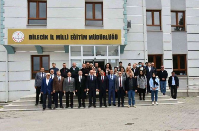 Bakan Yardımcısı Şensoy Eğitim Çalışmaları Hakkında Bilgi Aldı