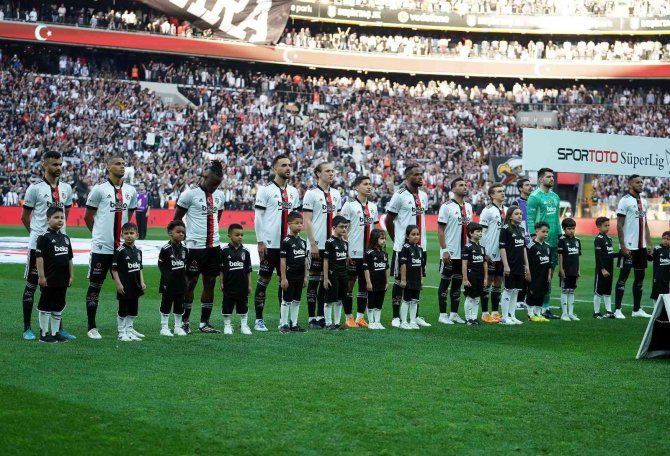 Kartal’da Gençlik Aşısı Tuttu