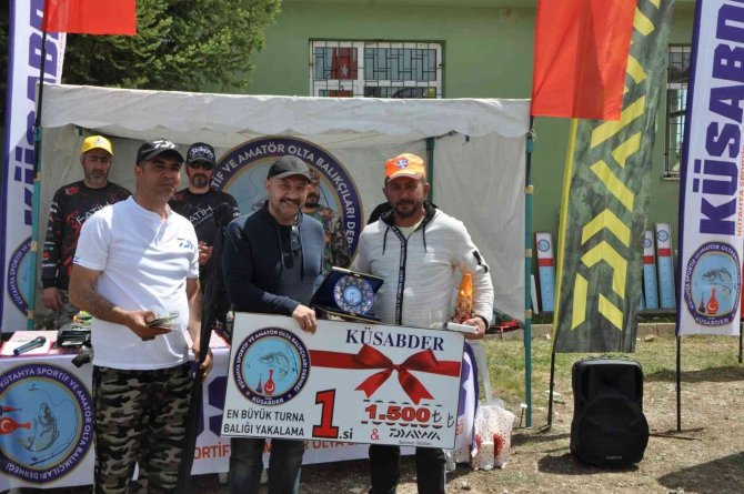 Altıntaş’ta “Turna Balığı Yakalama Yarışması”