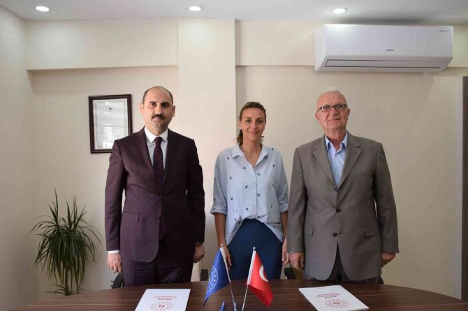 İ̇ki Kurum Arasında Başarılı Sporculara Eğitim İçin Protokol İmzalandı