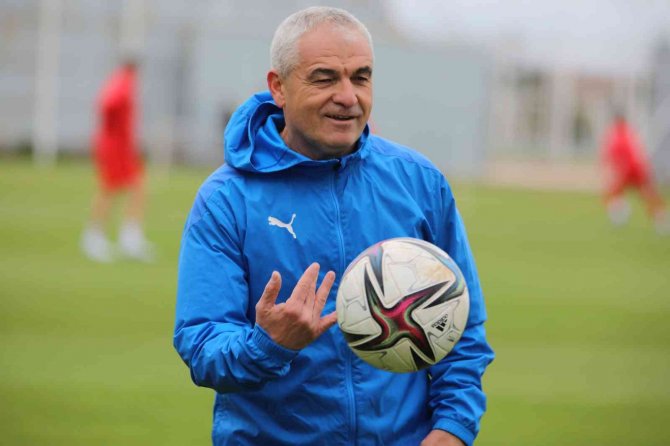 Çalımbay’ın Aklı Kupa Maçında: “Finale Kalacağız!”