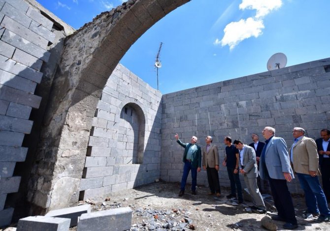 Vali Karaloğlu, Devam Eden Çalışmaları İnceledi