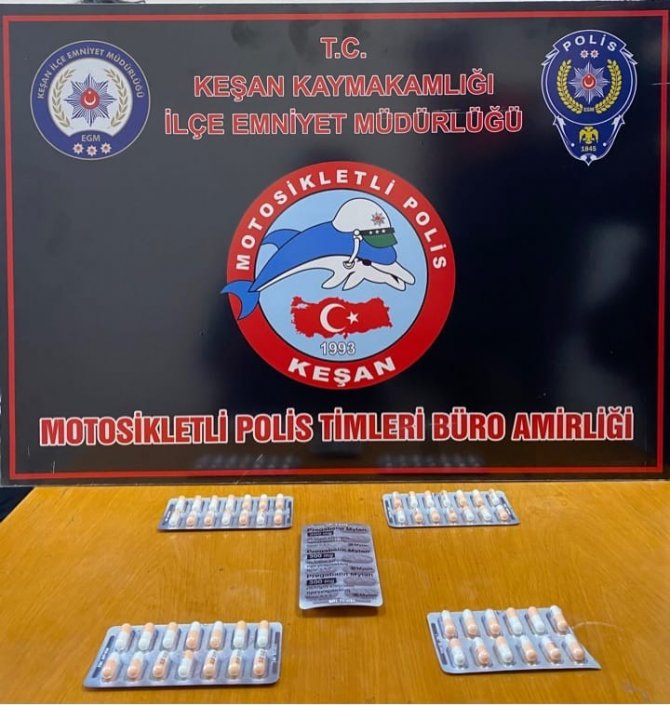 Keşan’da Şok Denetimlerde Silah Ve Uyuşturucu Ele Geçirildi