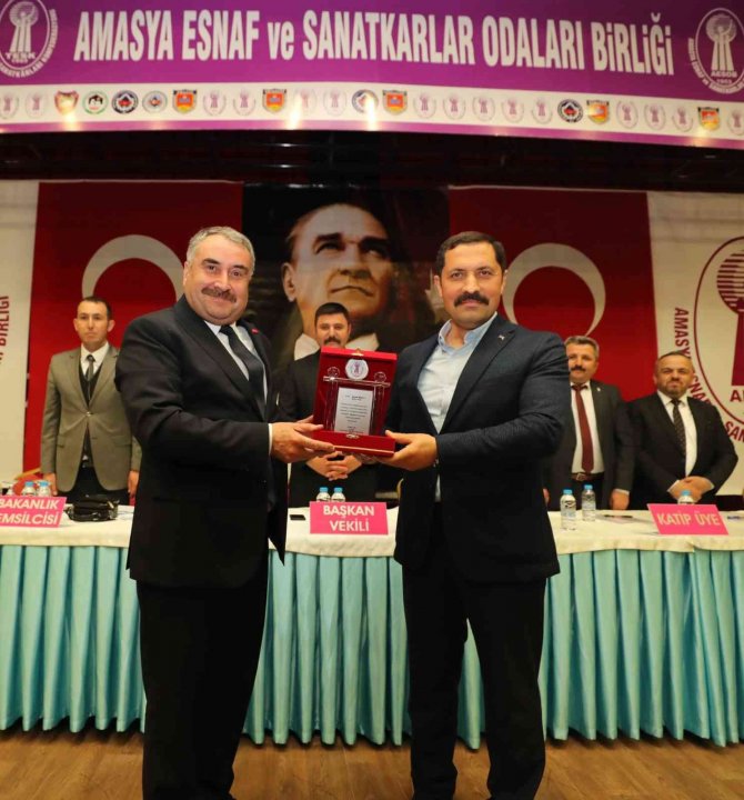 Amasya Esnaf Ve Sanatkarlar Odasında Başkan İ̇sa Köse Güven Tazeledi