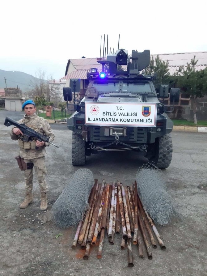Bitlis’te 8 Hırsızlık Şüphelisi Yakalandı