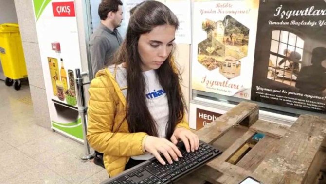 Katip Olmak İsteyenler Son Ana Kadar Klavyeyle Çalıştı