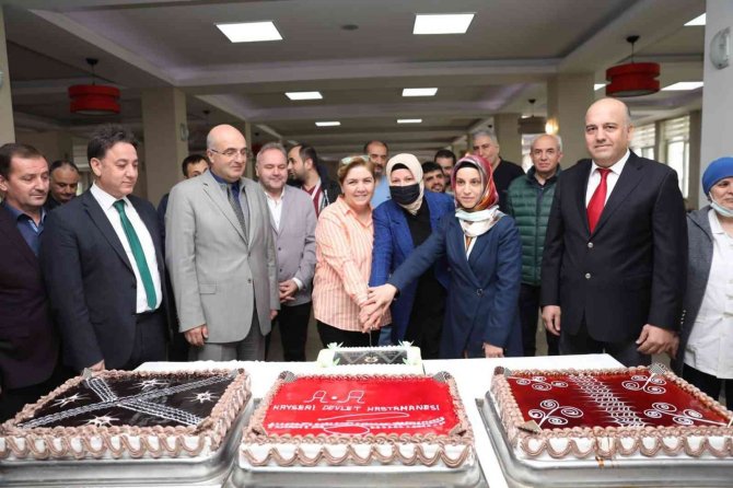 Başhekim Doç. Dr. Altıntop: "A Sınıfı Bir Hastane Kategorisine Yükselmek Bizi Mutlu Etti"