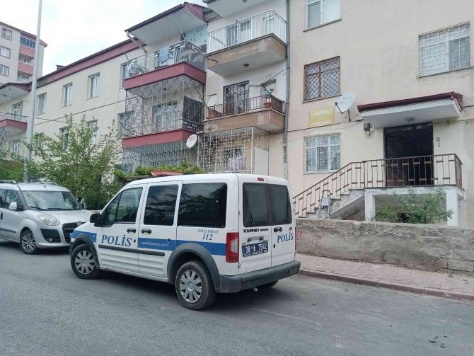 Kayseri’de Şüpheli Ölüm: 56 Yaşındaki Şahıs Evinde Ölü Bulundu