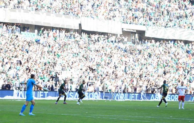 Kocaelispor’un Garip Golü Yankı Uyandırdı