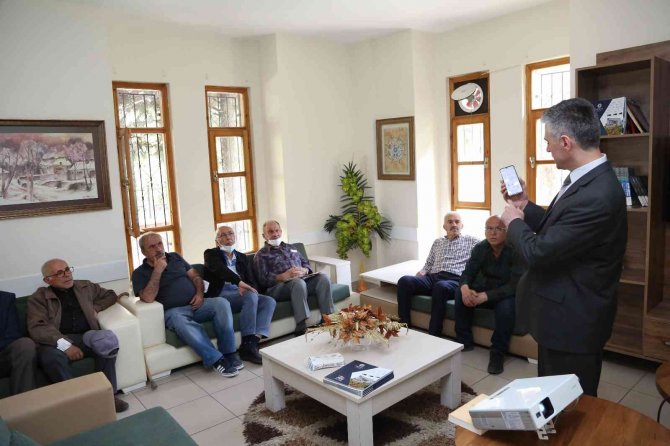 Meram’daki Emekli Lokallerinde Öğrenmenin Yaşı Yok