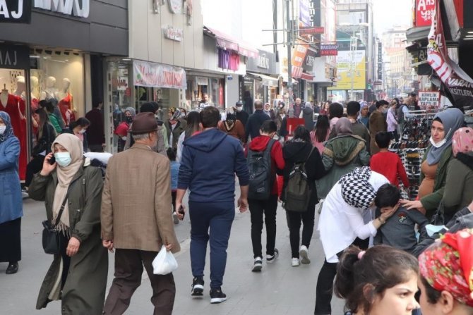 Profesör Dr. Özkaya: “Yüzyılın Pandemisi Birçok Açıdan Dünyanın İlk Tecrübesi Oldu”