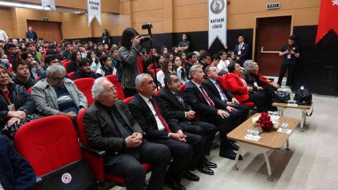 Destanlaşan Liseler Kongrede Buluştu