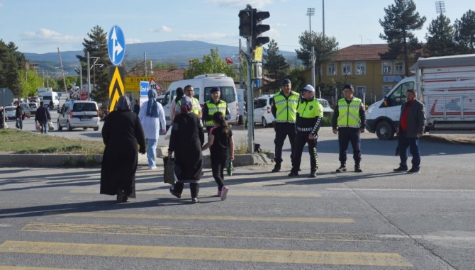 Kütahya Tavşanlı’da “Yayalar İ̇çin 5 Adımda Güvenli Trafik"