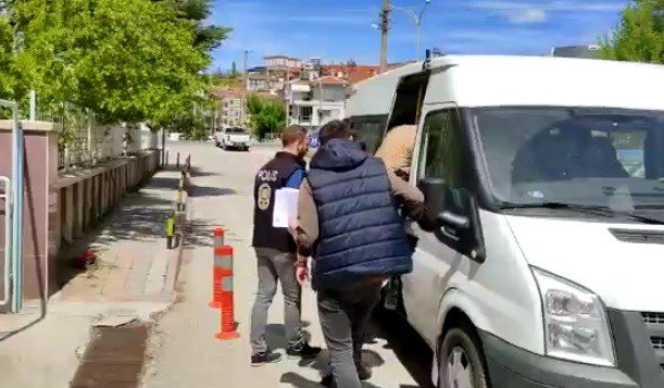 Tavşanlı İlçesinde Motosiklet Hırsızlığı Şüphelisi 3 Kişi Tutuklandı