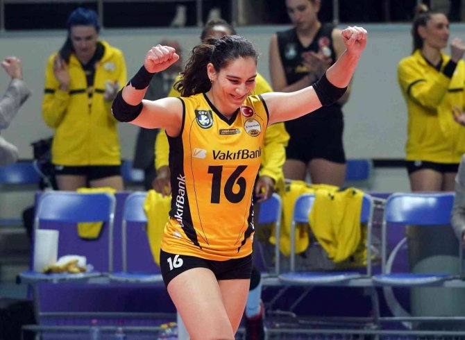 Aylin Acar: "Güçlü Bir Şekilde Zafere Ulaşmak İstiyoruz"