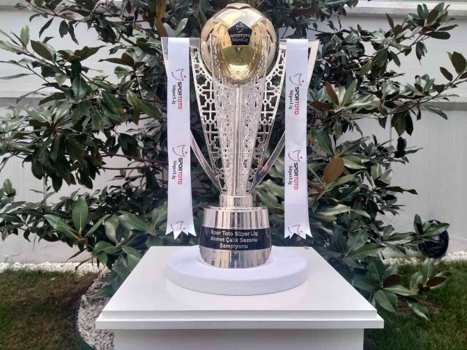 Trabzonspor’un Şampiyonluk Kupası Ankara’da Sporseveler İle Buluştu
