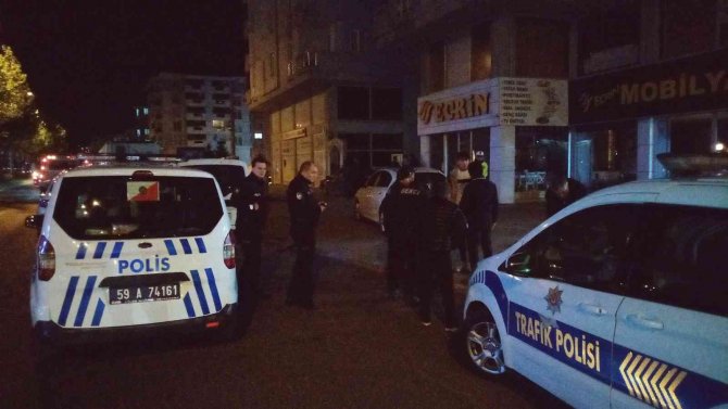 Arkadaşını Kuru Sıkı Tabanca Kabzasıyla Yaraladı