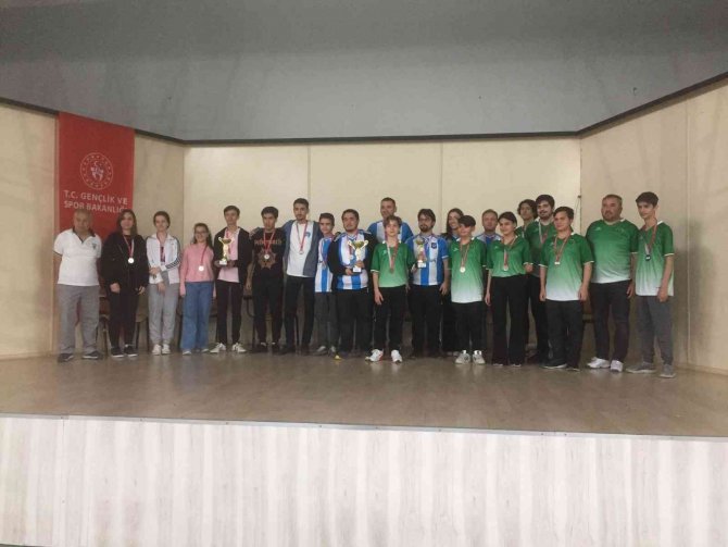 Yunusemre Belediyespor Satrançta Manisa Şampiyonu