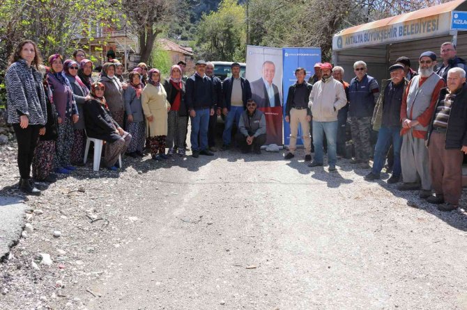 Üreticiye Tıbbi Ve Aromatik Bitki Yetiştiriciliği Kursu Verildi