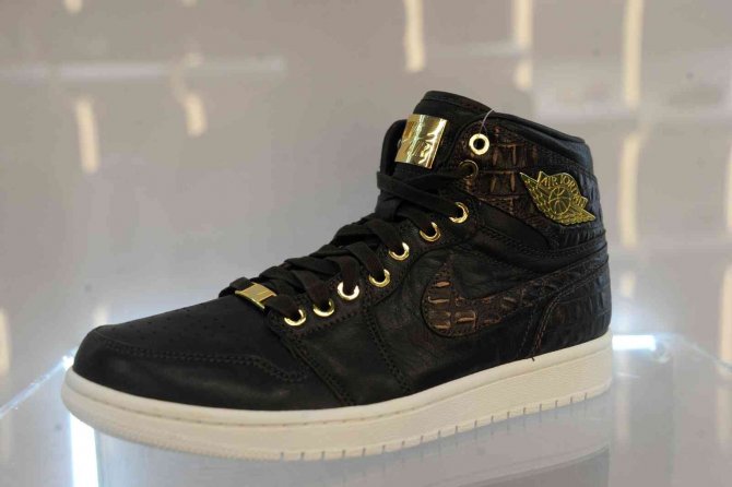 Araba Fiyatına Spor Ayakkabı