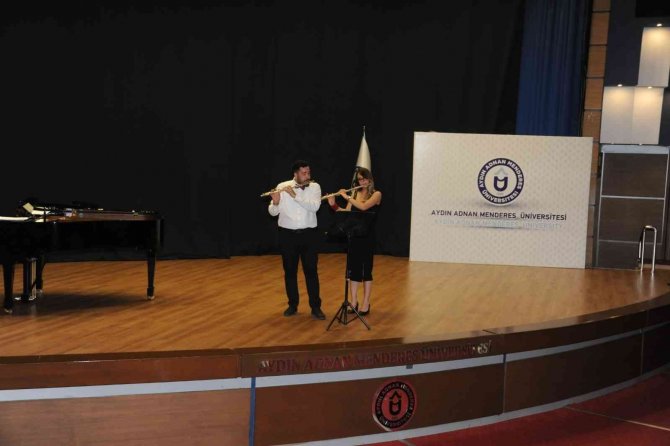 Şan Ve Flüt Konseri Gerçekleşti