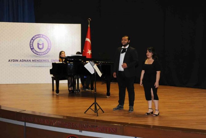 Şan Ve Flüt Konseri Gerçekleşti