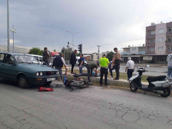 Zincirleme Trafik Kazası, Kaza Getirdi: 1 Yaralı