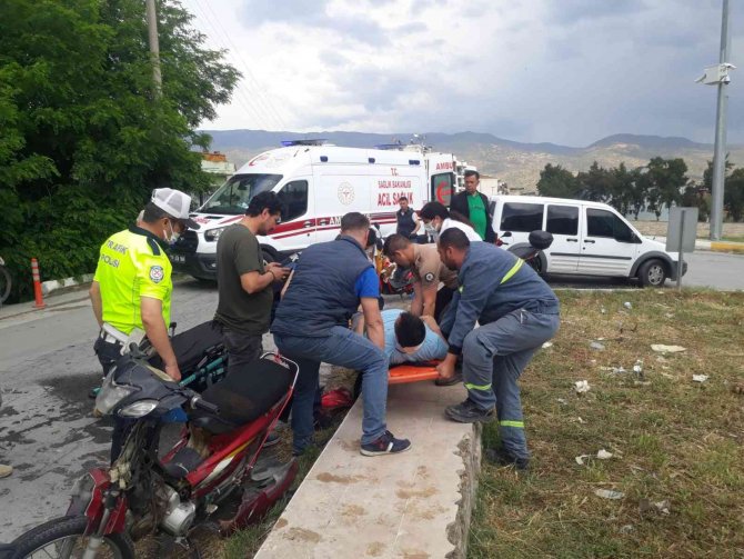 Zincirleme Trafik Kazası, Kaza Getirdi: 1 Yaralı
