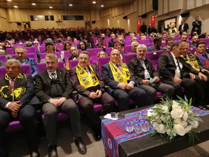 Başkan Pekmezci Trabzon Bayburtlular Dayanışma Gecesine Katıldı